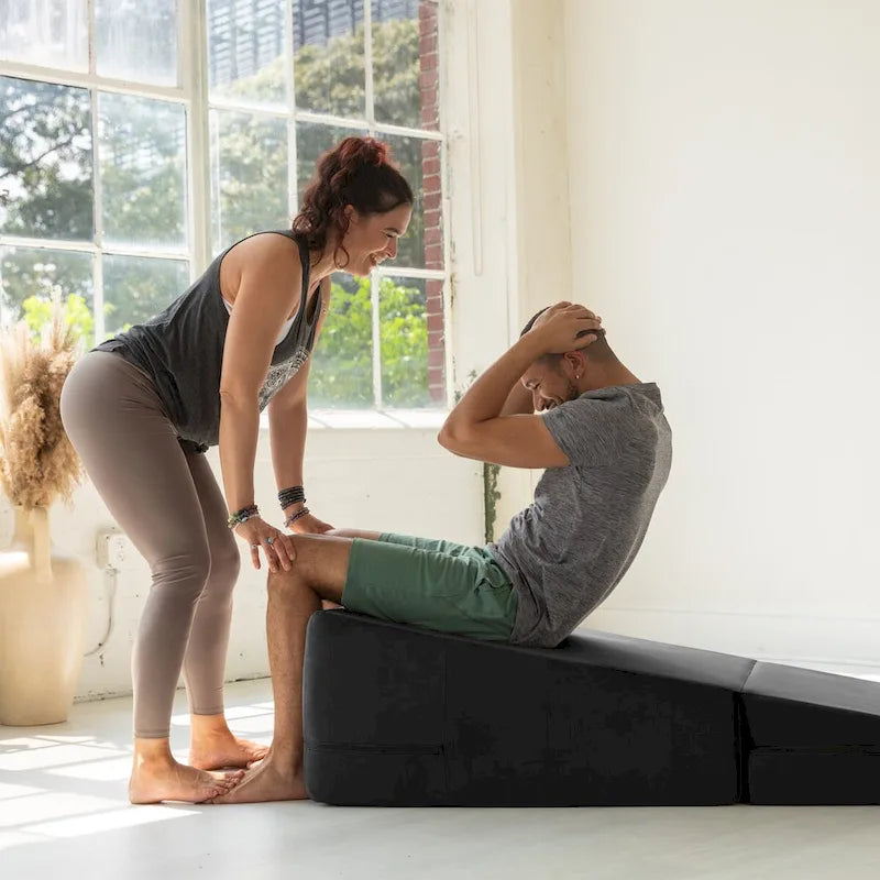 Verstellbare Yoga-Rampe aus Schaumstoff und Bettbank mit Microvelours-Bezug