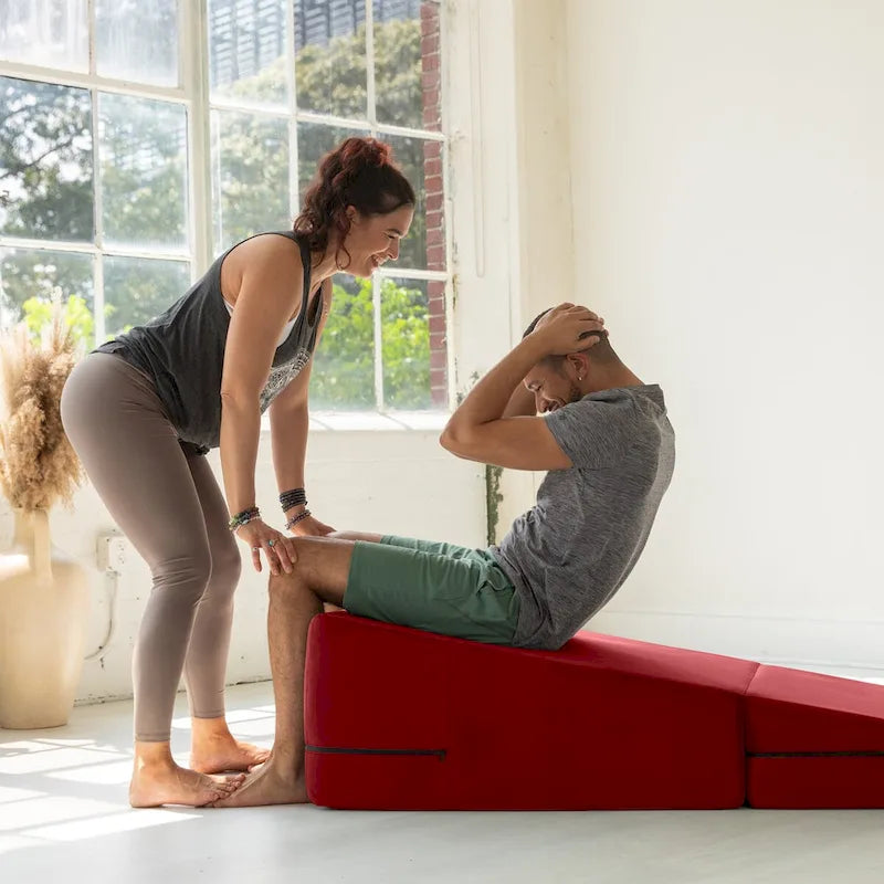 Verstellbare Yoga-Rampe aus Schaumstoff und Bettbank mit Microvelours-Bezug