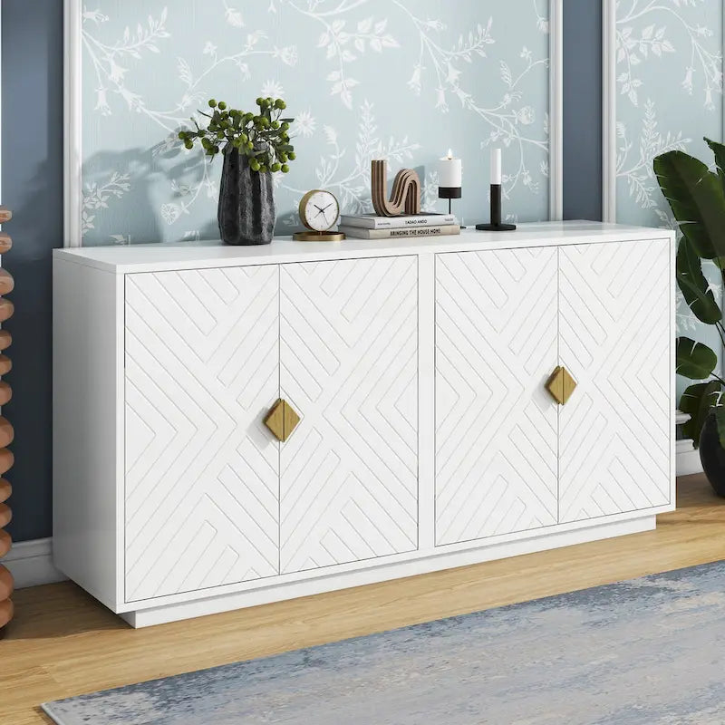 Kredens z 4 drzwiczkami, regulowanymi półkami i trójkątnymi uchwytami