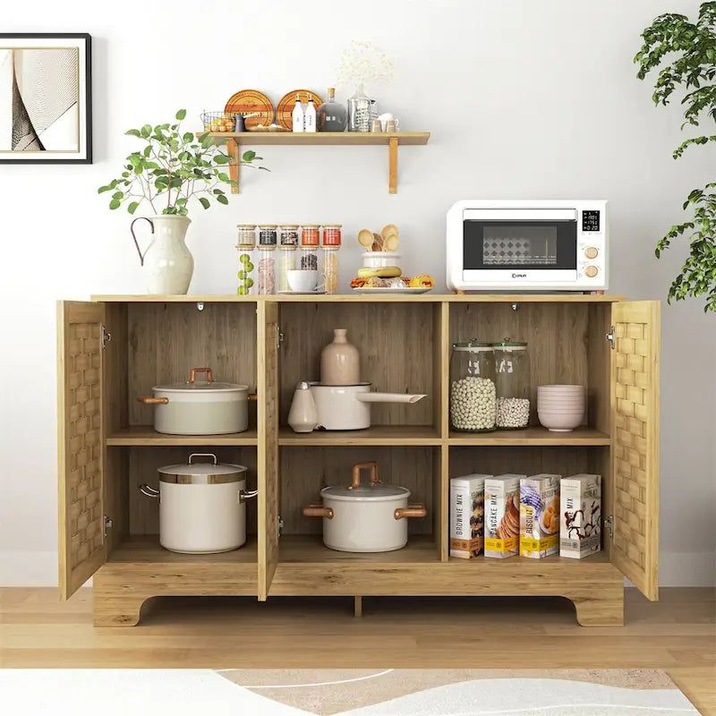 Sideboard mit 3 Türen, geflochtenen Türfüllungen und goldenen Griffen